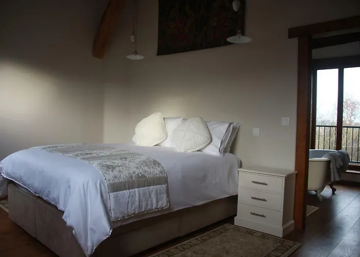 Les Bouts De Ralle D'hotes